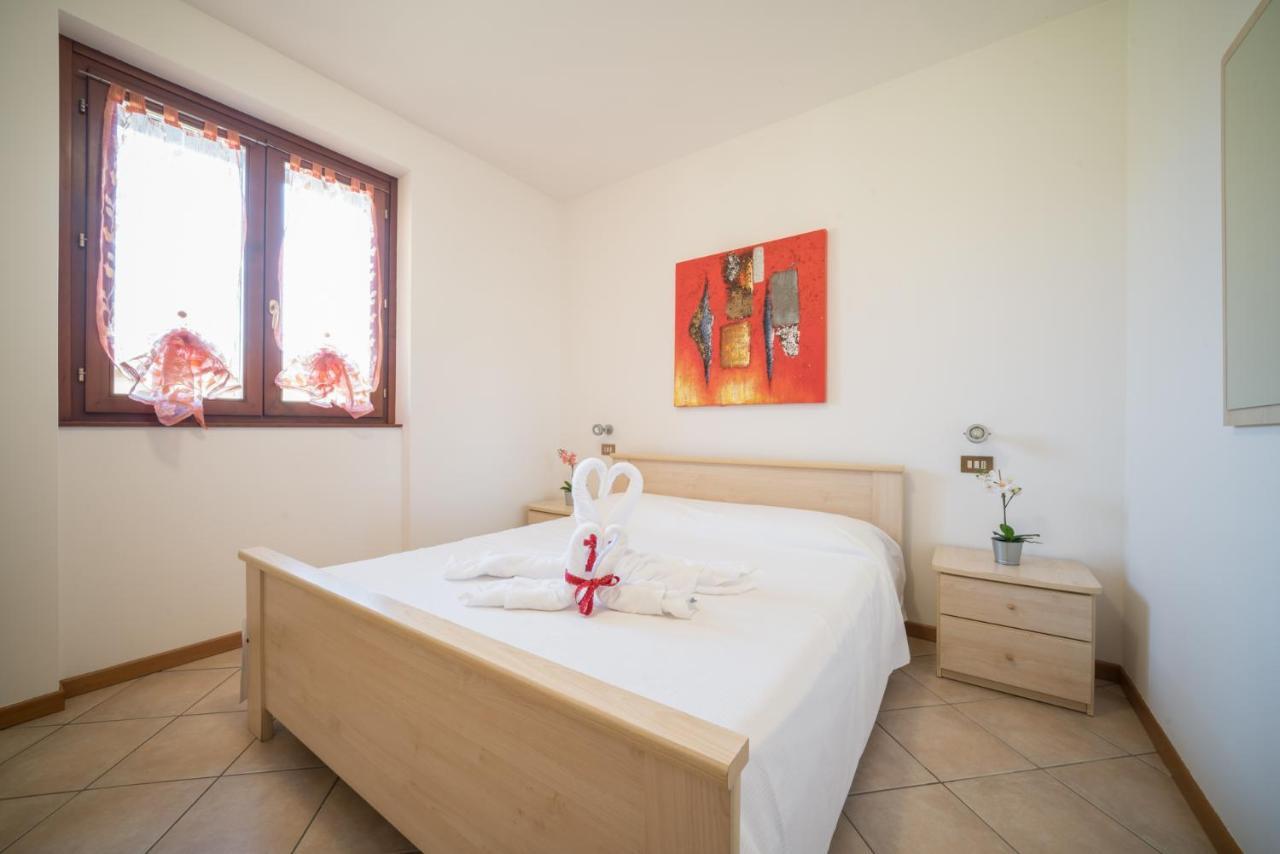 דסנזאנו דל גארדה Gardappartamenti Cascinale Pool מראה חיצוני תמונה